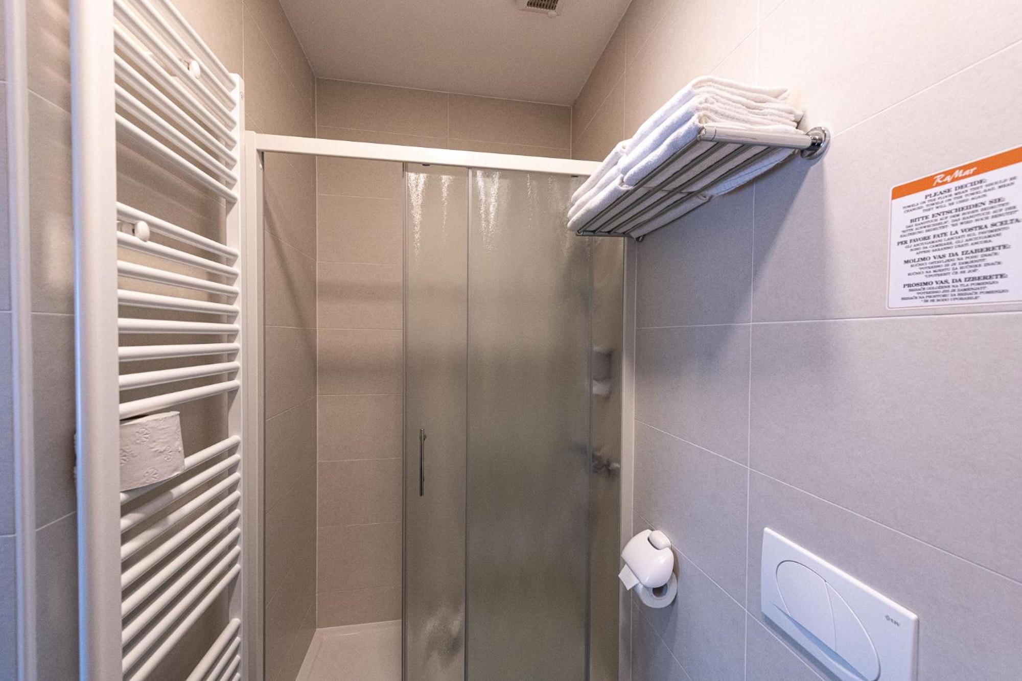 Apartmaji In Sobe Ramar Straza Exterior foto